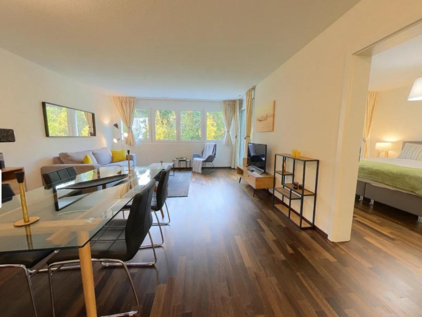 Relax And Recharge By The Lake! Modern Apartments, Ap26