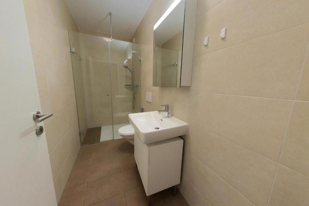 Relax And Recharge By The Lake! Modern Apartments, Ap26 अपार्टमेंट Morges