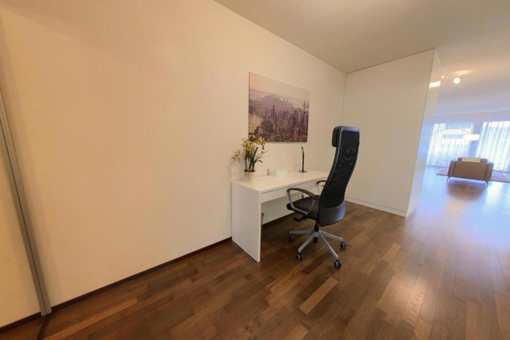 Apartment Relax And Recharge By The Lake! Modern Apartments, Ap26 *